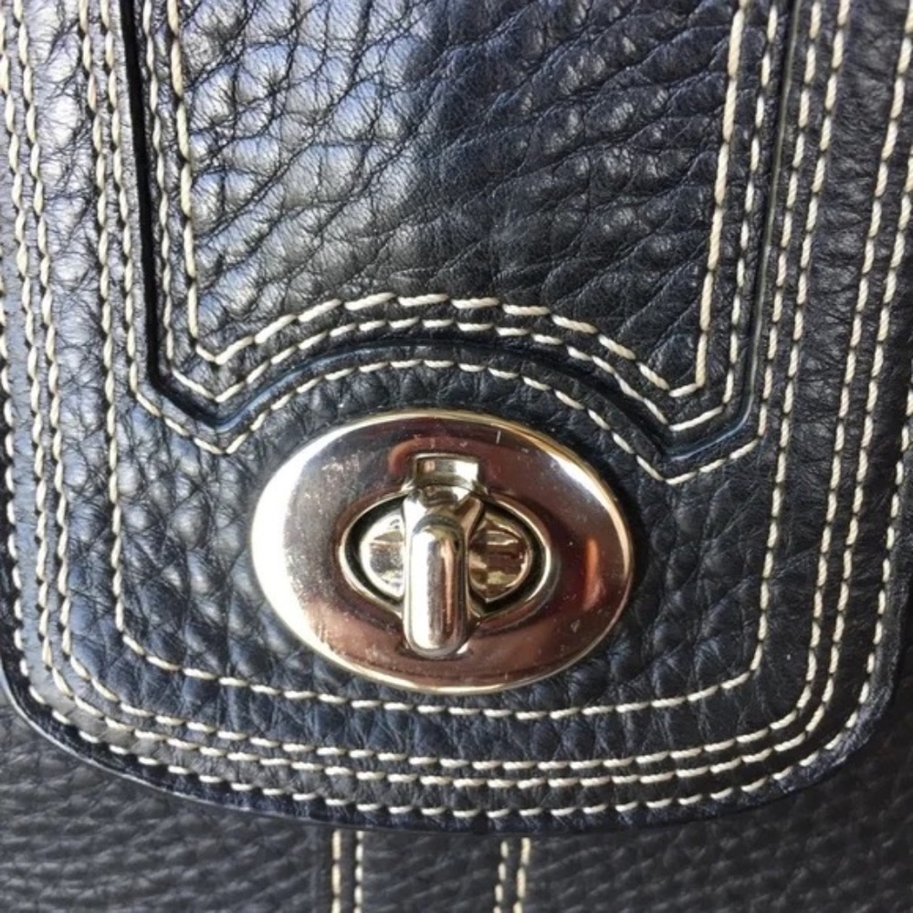 COACH F13960 Black Hampton Pebble Leather Tote - Picture 4 of 8